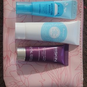 Facial Serum and moisturizer with bag